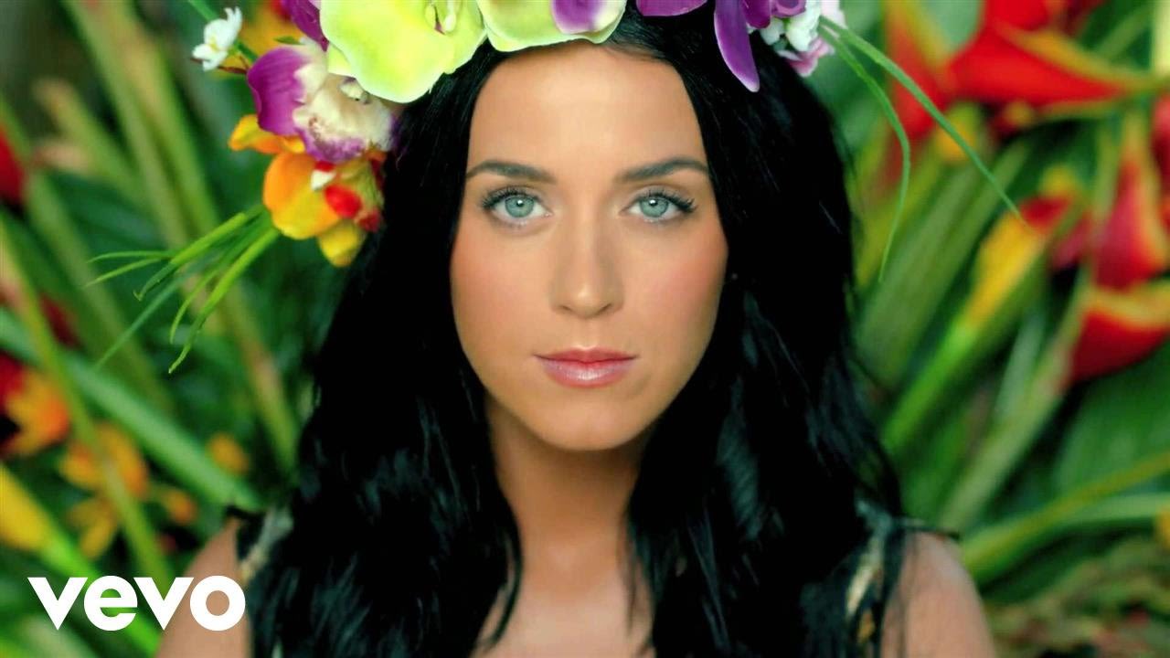 Roar by Katy Perry has now surpassed 900 MILLION streams on