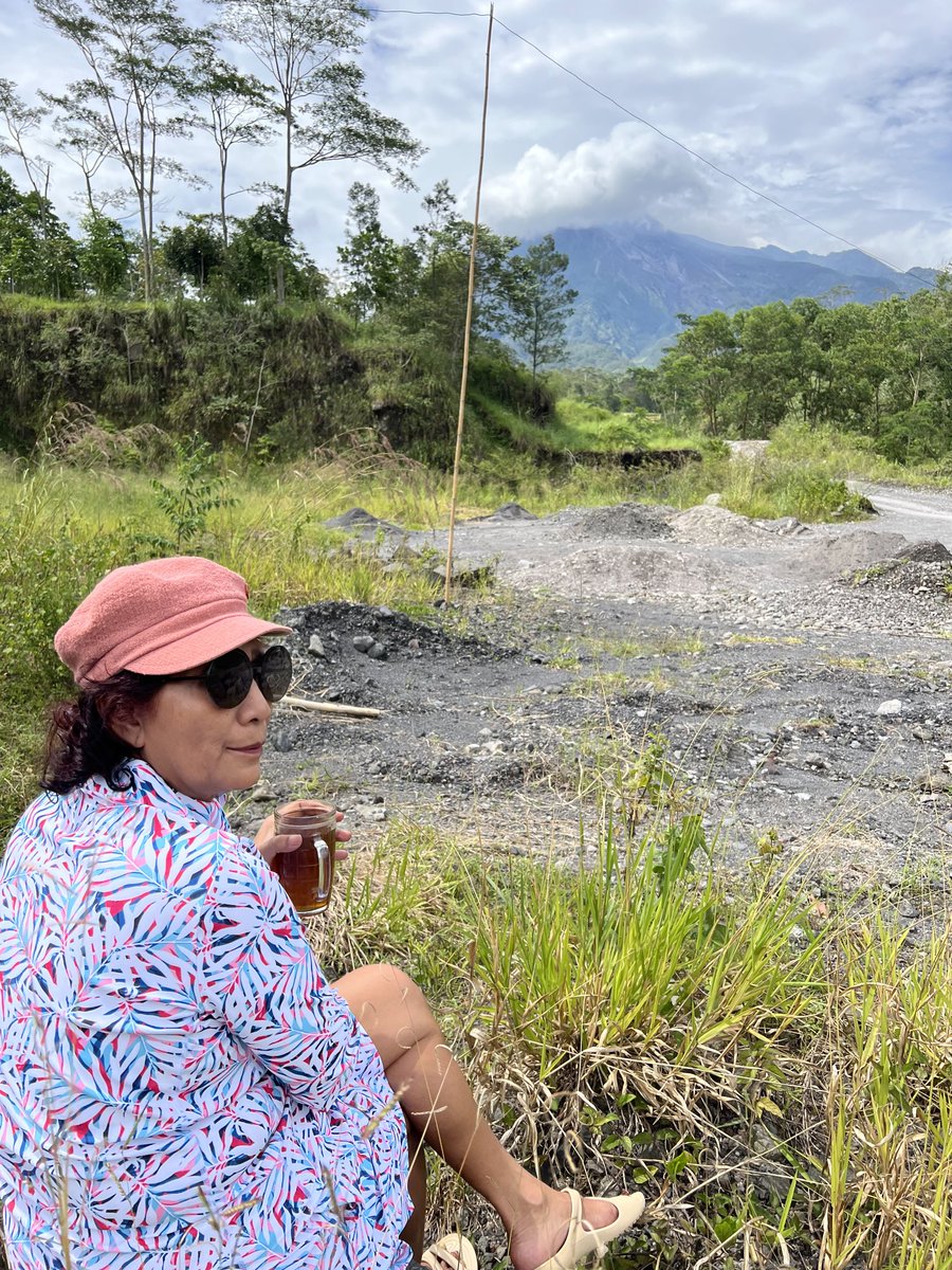 susipudjiastuti's tweet photo. Tebak dimana yo ?? 😍😍😘😘 https://t.co/nAhR6YpRmm