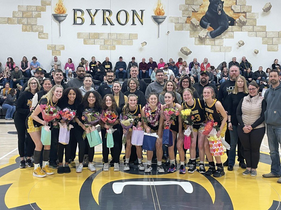 ByronGirlsHoops's tweet image. Thank you SENIORS! You have been an inspiration on/off the court. We wish you the best in what lies ahead! #seizetheday #family #effort #attitude #teamwork
