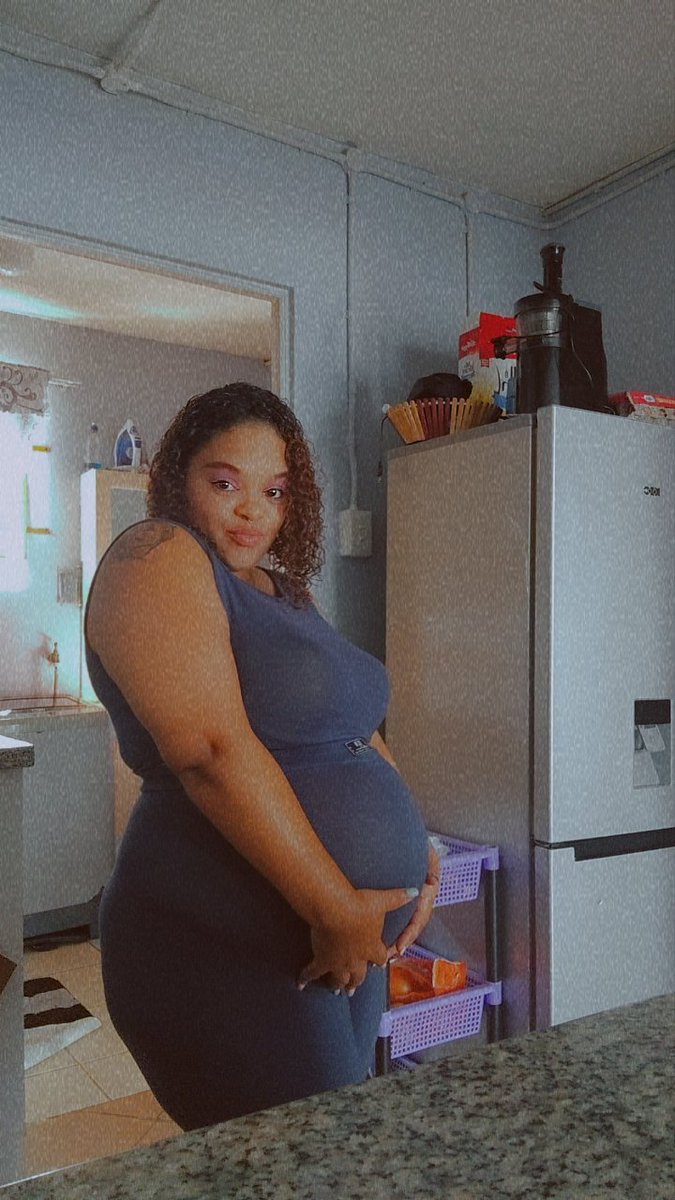 Morning from your fav preggie 🥰♥️