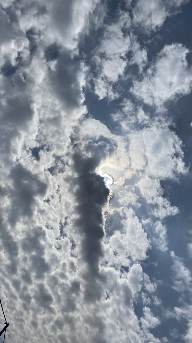 AadilLateef's tweet photo. Beautiful skies 🤩 #sky #skies https://t.co/g9NhAodW4F