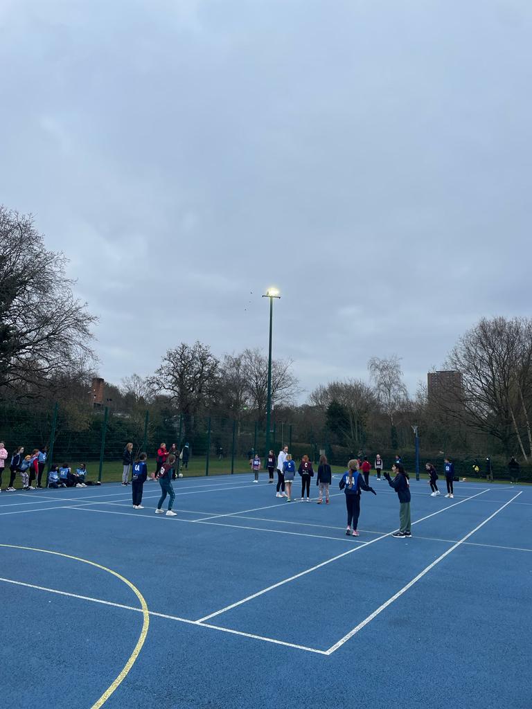Edgbaston_High's tweet image. Record numbers at the first session of our outreach programme with Harborne Little League yesterday! Thank you to everyone who attended. 
#ehscommunity #WeAreEHS #harborne #edgbaston