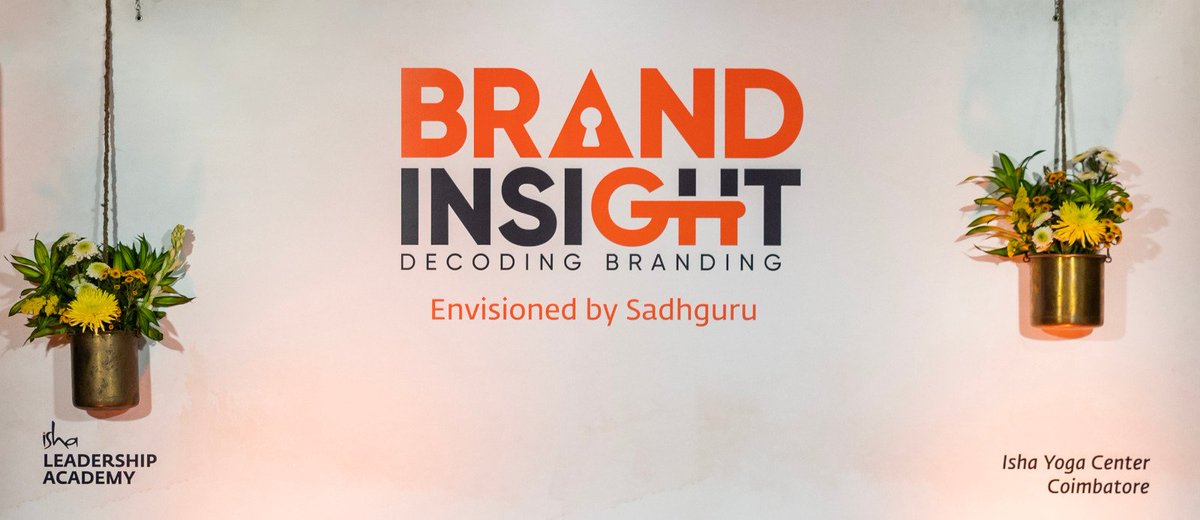 SadhguruJV's tweet image. In a market economy, building a great Brand means winning people’s hearts. The consumer has a plethora of choices. Only that Brand which delivers what it promises will win hearts &amp;amp; become a Great Brand. -Sg #IshaBrandInsight @IshaLeadership
