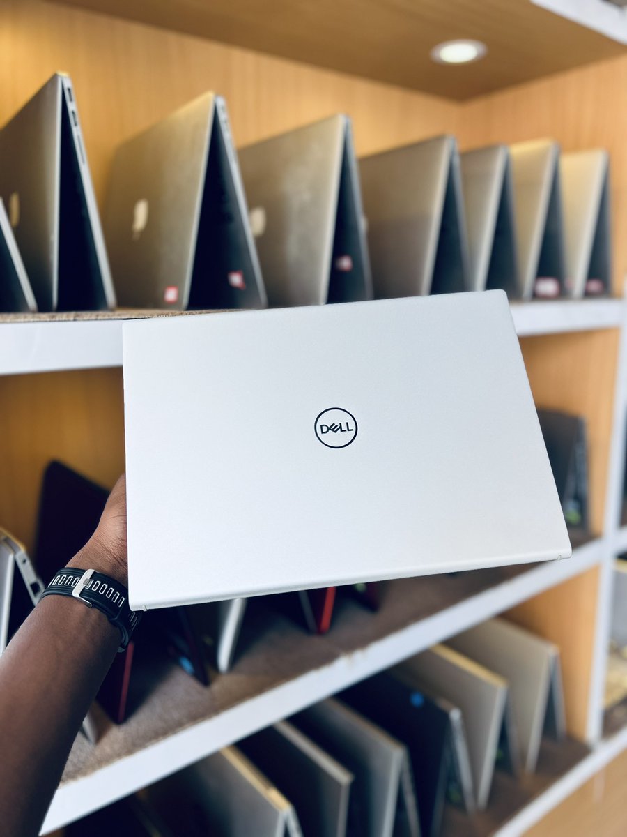 Isaacchengula's tweet photo. Naomba Nisaidie Kushare 

Brand New 
Dell Inspiron 5310

Core i5 11th Gen
16GB DDR4 RAM
512GB SSD Storage
13inch FHD Display
NVDIA MX450 2GB
Portable Laptop 
1 Year Warranty 

Comes with;
-Free bag 
-Mouse

☎️/WhatsApp 0753902779

📍Kariakoo Agrey/Likoma
📍Makumbusho Plaza https://t.co/qyDFAydzn2