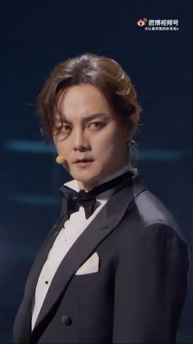 lrimako7246's tweet image. 《披荆斩棘的哥哥  舞台纯享》 尹正特辑 Call Me By Fire【好歌情报站】 youtu.be/IYrYgN2hy4s @YouTubeより
時々見ているけど😍
尹正くん登場舞台を🥰
まとめてくださって感謝💗
2曲目結構好きなんです😊
#CallMeByFire 
#尹正