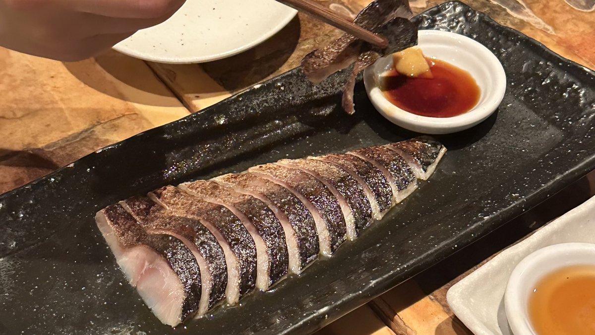 ptyala_'s tweet photo. 📍渋谷 / 今も昔や
渋谷駅からめちゃ近の居酒屋🍺
イチオシの「炙り〆さば」は、卓上で炙ってくれる🤤
お酒の種類も豊富で、最高!!!雰囲気も良いからデートでも◎
今週末に是非。 https://t.co/9XLacZBkHM