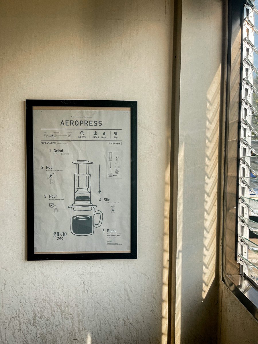 ttorpidiz's tweet image. ชอบแสงแดดช่วง ห้าโมงจัง ถ่ายรูปออกมาสวยดี : ) 

#คาเฟ่บางแสน #คาเฟ่ชลบุรี #HiddenLab