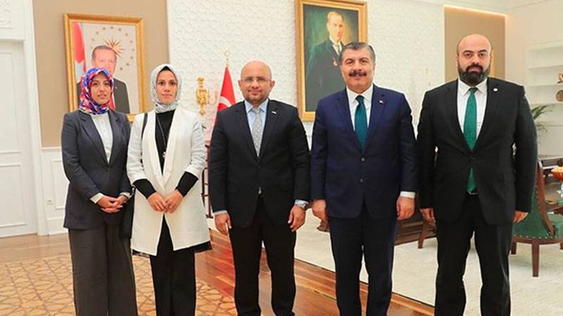 Sağlık Bakanlığı’nın 291 milyon TL aktardığı Yeşilay’ı, Erdoğan'ın kızı, eski TÜGVA müdürü ve çok sayıda AKP’li yönetiyor. (T24)