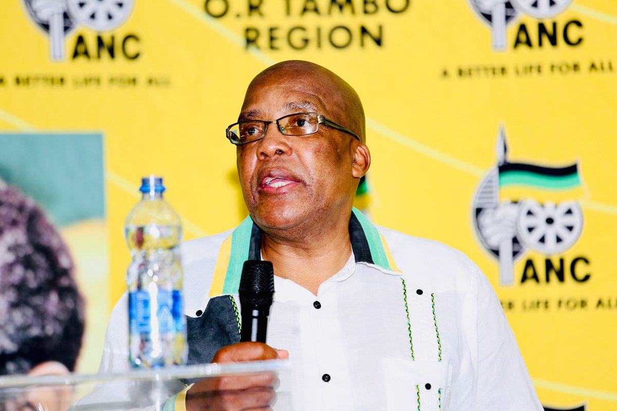 MYANC's tweet photo. @MyANC NEC member ,Dr Aaron Motsoaledi  joined by PEC member , Comrade Avela Mjajubana  @ OR Tambo  Regional General Council at Cosy Pozy Botique Hotel in Lusikisiki.
#ANCRGC
#ANC111 https://t.co/5cvW5csTUm