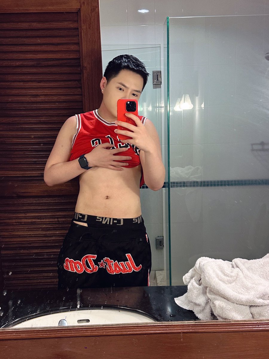 CDRyan0M's tweet photo. 有人在🇹🇭曼谷吗❓ https://t.co/2Aus8khuRX