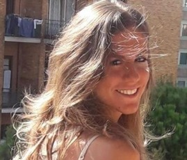 Michel_Palmieri's tweet photo. #SofiaSacchitelli ha scritto una lettera disarmante, struggente per quanto è lucida, senza chiedere compassione, con una umanità e una serenità infinite.
Qui il testo https://t.co/JdBEPsgxMd
#michelepalmieri #whitaker #conlaportaaperta #assenze_giustificate https://t.co/xoylVnrjDd