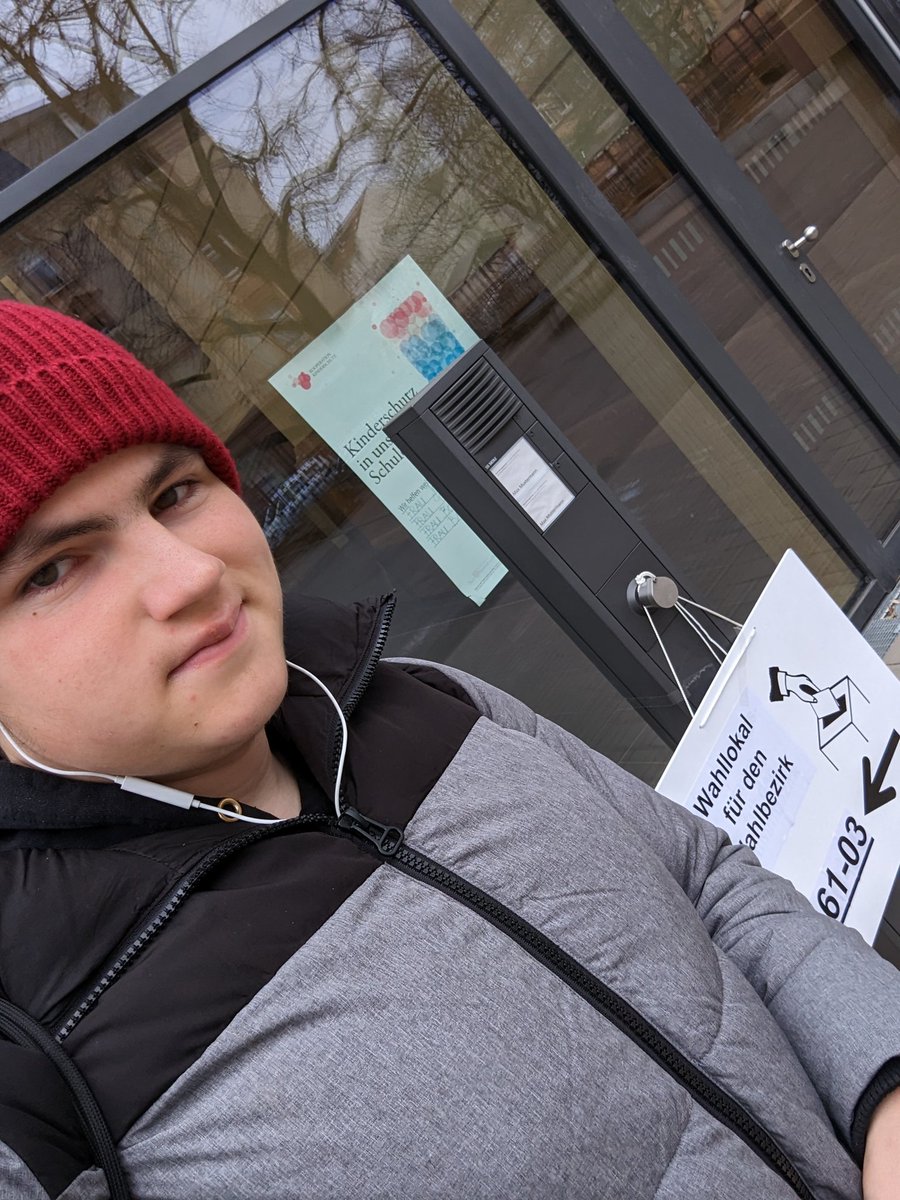 Es ist Wahltag meine Kerle.
Also ich hab heut schon bei der #frankfurtwahl2023 meine Stimme abgegeben. Und ihr so?