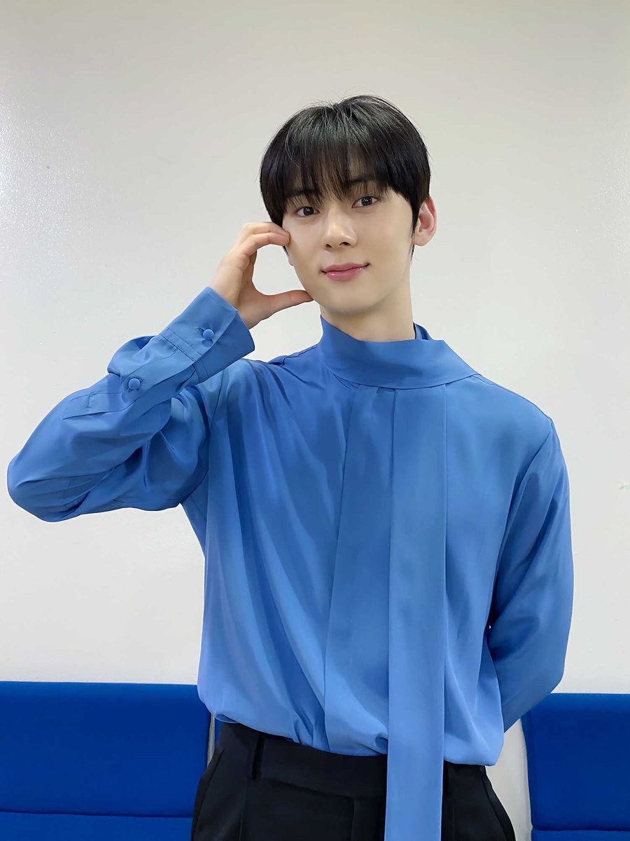 황민현(HWANG MIN HYUN) tweet media
