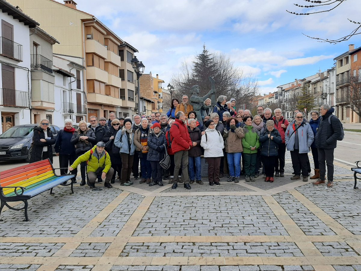 Un nombrós grup de Catalunya va visitar #Vilafranca el passat dissabte 25 de febrer.
Van recórrer el centre històric i també van visitar els principals monuments.
Si voleu conèixer el nostre poble, cosulteu la web turismevilafranca.es/ca per saber les visites guiades que se fan