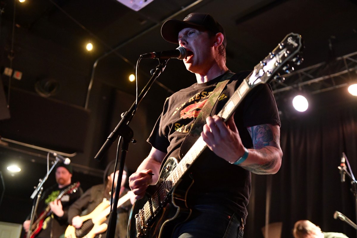 futurebreed's tweet photo. Photos are up from @jaysidetracked #Suppression #WorldPeace #SlowEnd #RansomHC at https://t.co/yQB91RDZKL from the March 4th, 2023 matinee show at @RealArtTacoma . Thanks @skiffthemyth ! https://t.co/fAkT9VlwJR