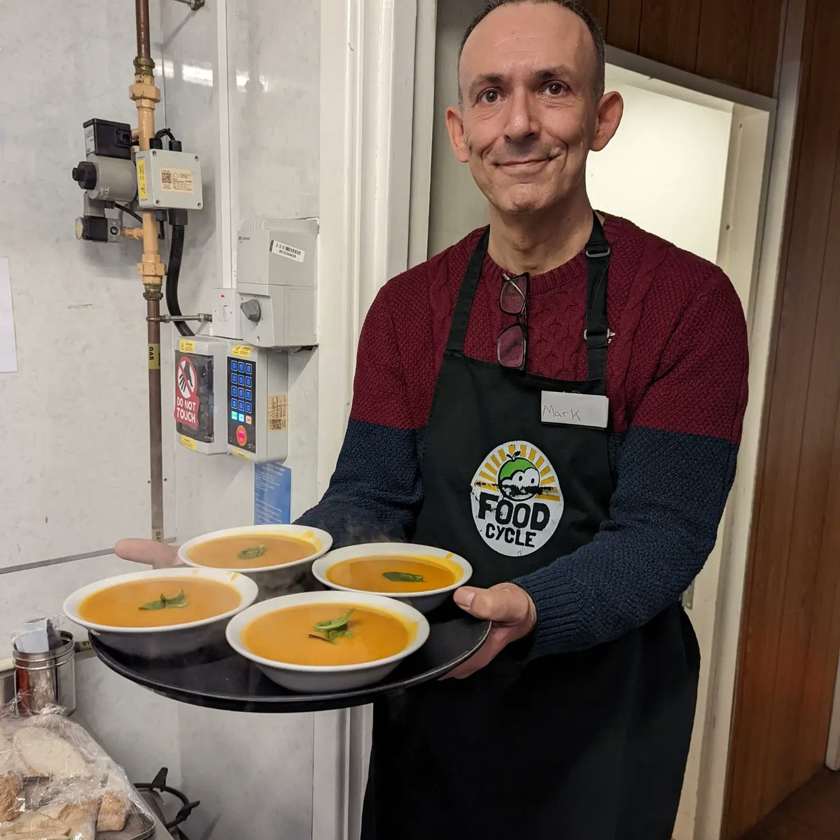 FoodCycle_BHam's tweet photo. Super team effort at Kingstanding kicking off march with 24 guests. Well done to all who made possible &amp; the host team were led by the regional manager Jody. 
Jane experienced the cook side &amp; we welcomed mark. https://t.co/yWXy9sloFh