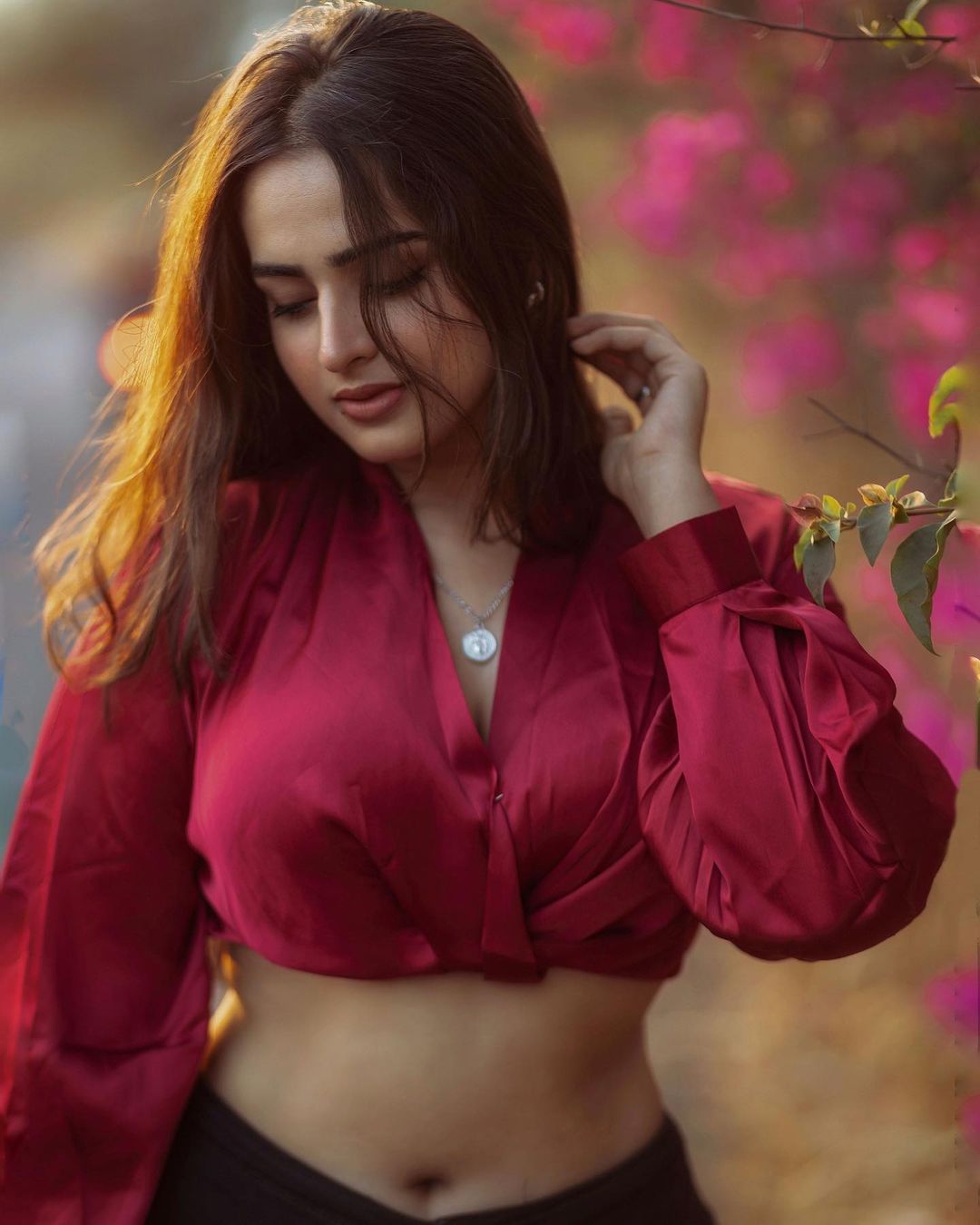 Fqc_jfraEAIKxk9?format=jpg&name=large