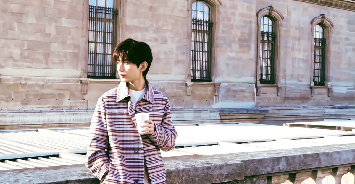 chengyi_bluing's tweet photo. Cheng Yi is handsome and loves you
paris fashion week @Lanvin
CHENGYI FOR LANVIN
#ChengYixLanvinFW23 https://t.co/OxQlp9HP4u