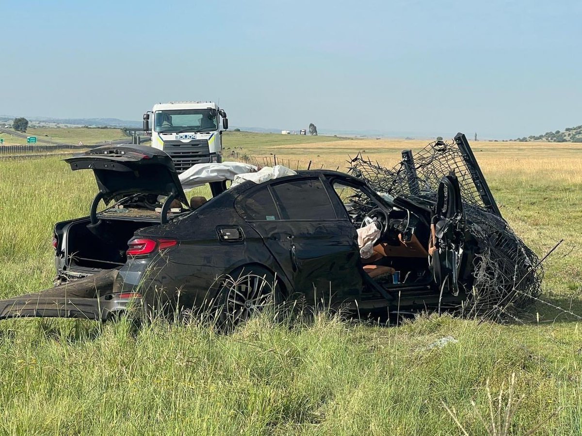 Man’s NOT Barry Roux tweet media