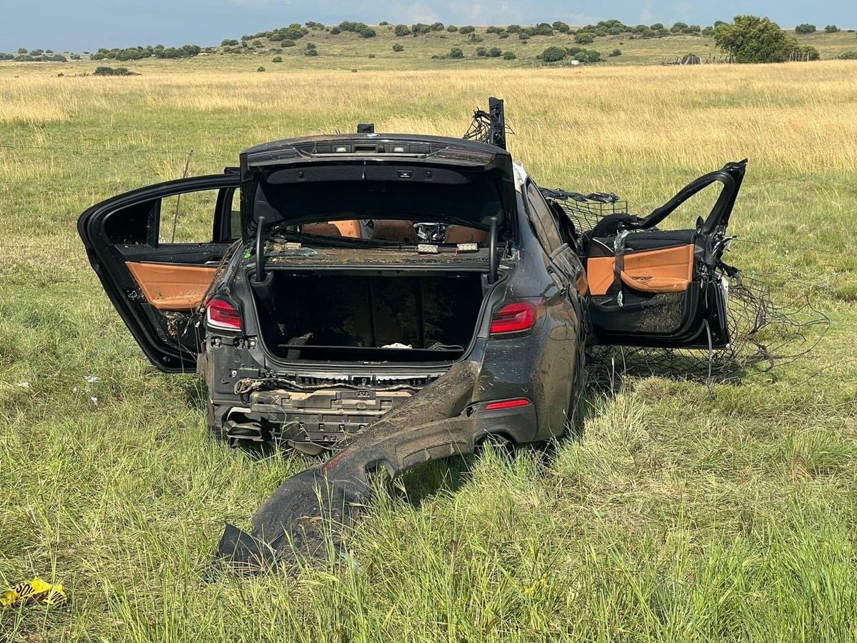 Man’s NOT Barry Roux tweet media