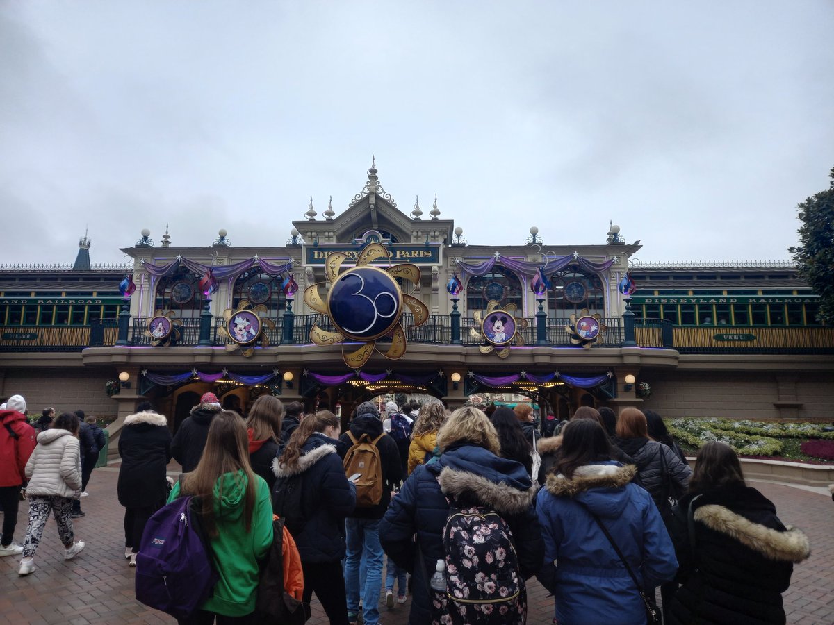 MCEA_Maths's tweet photo. We're at Disneyland! 🏰 @manorceacademy @HopeSentamuLT #LIVE23 https://t.co/Euz5Sc5Y7E