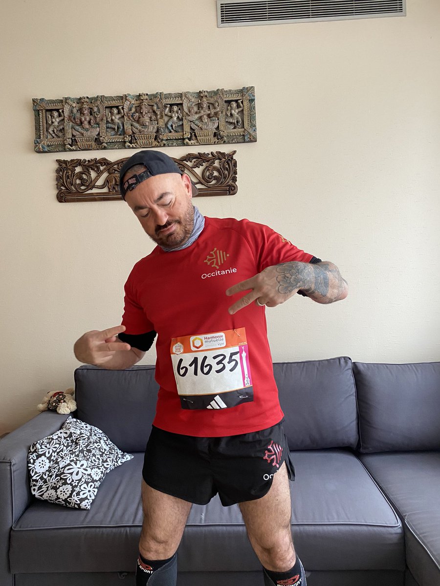 SionJerome's tweet photo. 🏃‍♂️Pression max ce matin mais très fier de courir avec la #TeamOccitanie pour 1belle cause :@LaVoixDelEnfant 
♥️1pensée pour mes amis @msztulman(j’ai #OfferNissim dans les oreilles) @NathalieMader 🪩 et @RachidaLucazeau
1peu de chacun de vous3  va courir avec moi ce matin 💪😘 https://t.co/ZazGd4Vi5O