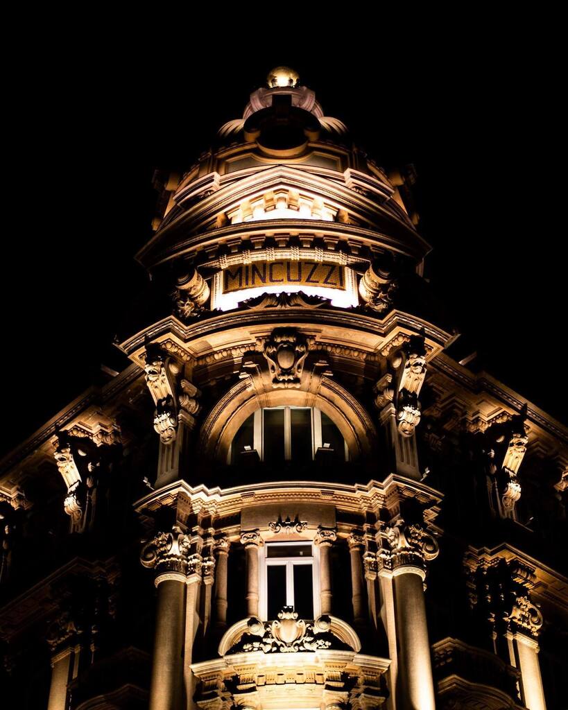 Mighell's tweet photo. #palazzomincuzzi #photo #photography #architecture #architecturephotography #nightphotography #nightshot #photooftheday #picoftheday #instaphoto https://t.co/URbvDhypCp https://t.co/RlBnNWOttf