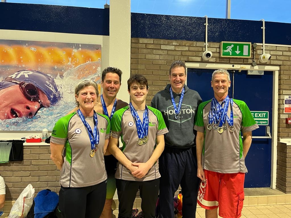 After a cracking day for our Juniors at Watford and medals galore for our Masters at Bracknell, good luck for day 2 at Watford for the Juniors again