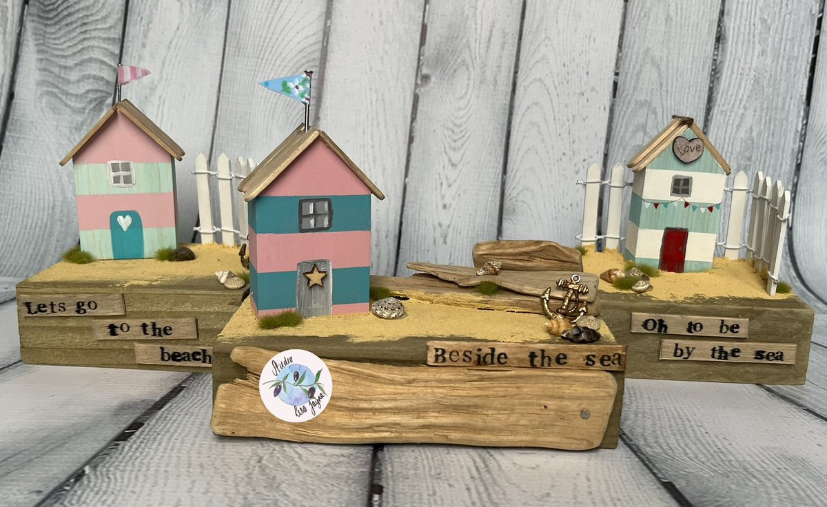 studiolisajayne's tweet photo. Morning all 
These cute beach houses were added to my store this week https://t.co/FBvNuRAGkF

They’d make a unique gift for someone you love ❤️ 

#UKGiftAM #Smartsocial #CraftBizParty #madeinwales #shopindie #shopsmall #welshcrafthour https://t.co/m8hfKeCVh7
