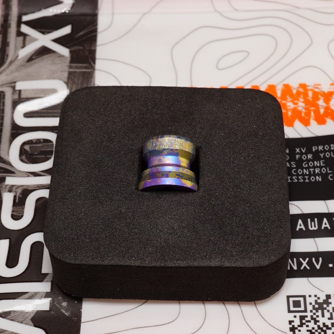 VAlphaline's tweet photo. お世話になっております。お取引いただいた「Mission XV|Cosmos Ti Sleeve for Booster tip」は先程発送完了しました。到着まで今しばらくお待ちください。今後とも何卒よろしくお願い申し上げます。#MissionXV #Mission #BoosterTip #DripTip #Cosmos #Ti #Sleeve #Vape #vape好きな人と繋がりたい https://t.co/BougxVx6Vv