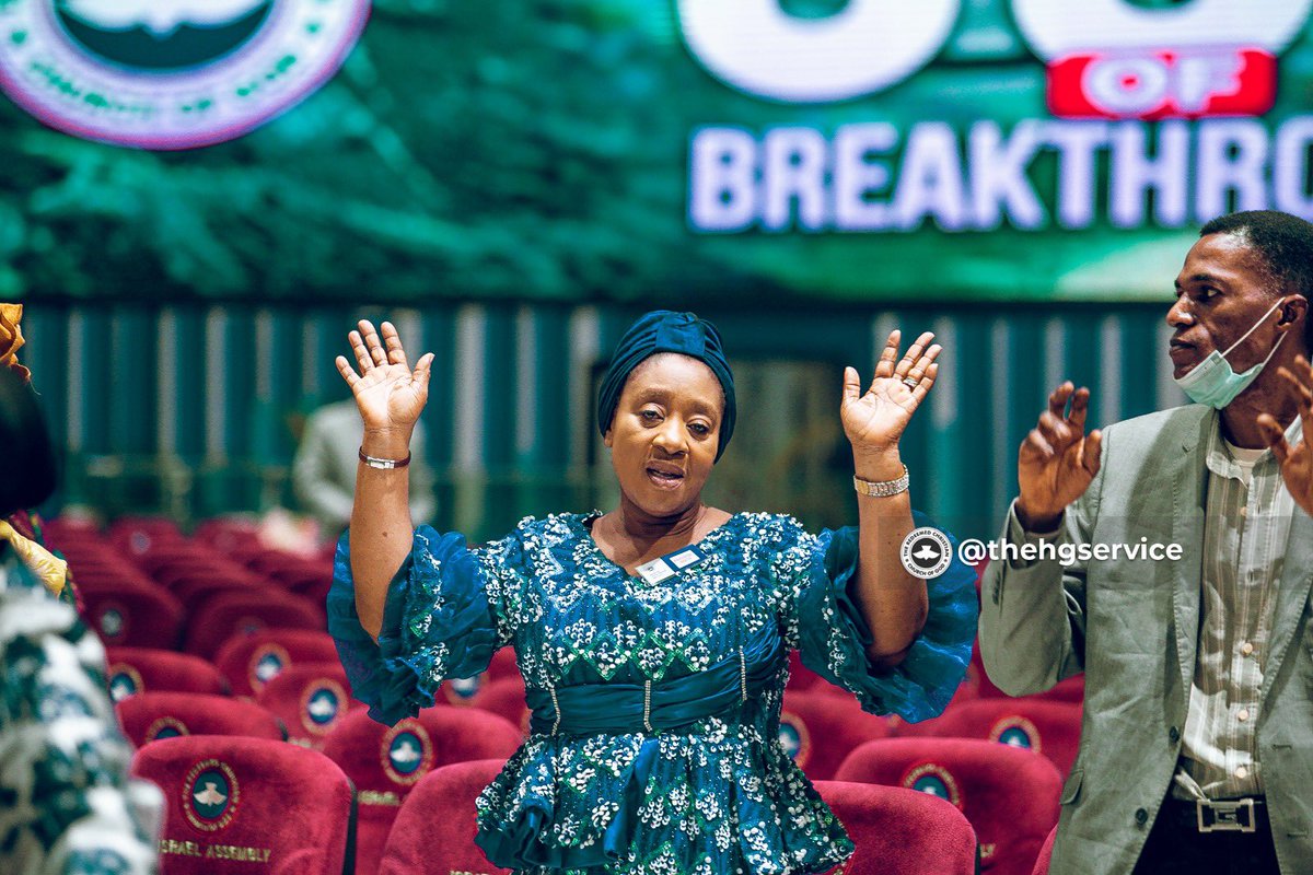 TheHGService's tweet image. Welcome to the Thanksgiving Service of the Special Holy Ghost Service! 

It has been 3 days of supernatural breakthroughs, even as we marked the 37th anniversary of the Holy Ghost Service.

We celebrate the Lord and give Him thanks.

Special HGS 2023
#GodOfBreakthroughs