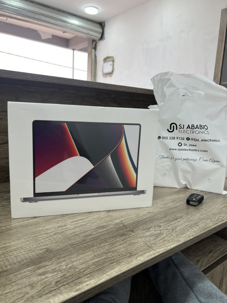 sja_electronics's tweet image. MacBook catalogue 

2021 Pro 14-inch M1 Pro chip 16/512gb GH₵ 22,699

2022 Air 13-inch M2 chip 8/256gb GH₵ 15,299

2022 Air 13-inch M2 chip 8/512gb GH₵ 15,999

2022 Pro 13-inch M2 chip 8/256gb GH₵ 15,499

☎️055-328-9132