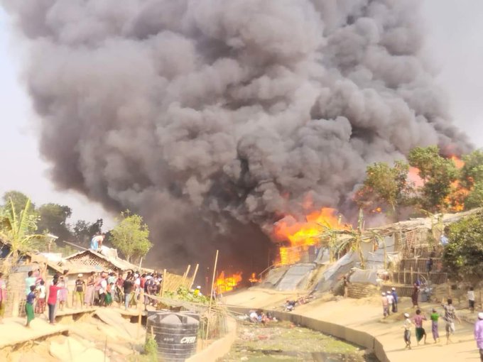 Fire breaks out in refugee camp in Bangladesh