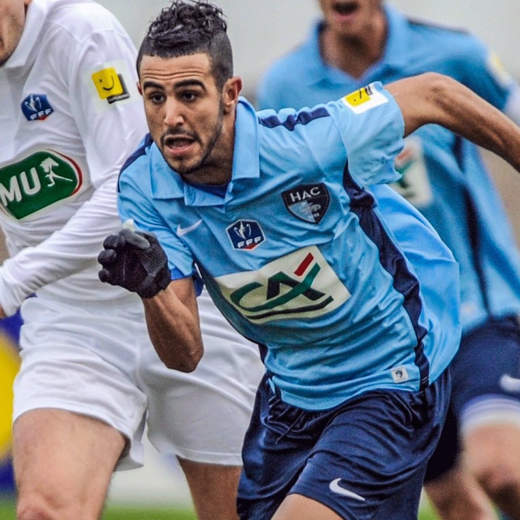 eurofootcom's tweet photo. 🇩🇿🔵 Riyad Mahrez on France &amp; England differences: "We always play outside. When I go out in England, I never see people playing outside — in France, you can be outside because there are small football pitches everywhere." https://t.co/OV5CJduUsU