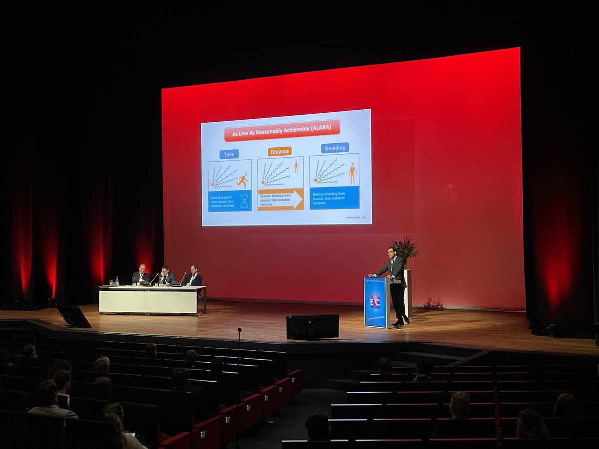 Bijan Modarai (@b_modarai) speaks on optimising #radiation safety, highlighting recently published ESVS guidelines and the importance of adhering to the ALARA principle

“Don’t put your head in the sand,” Isabelle van Herzeele comments, urging colleagues to wear dosimeters