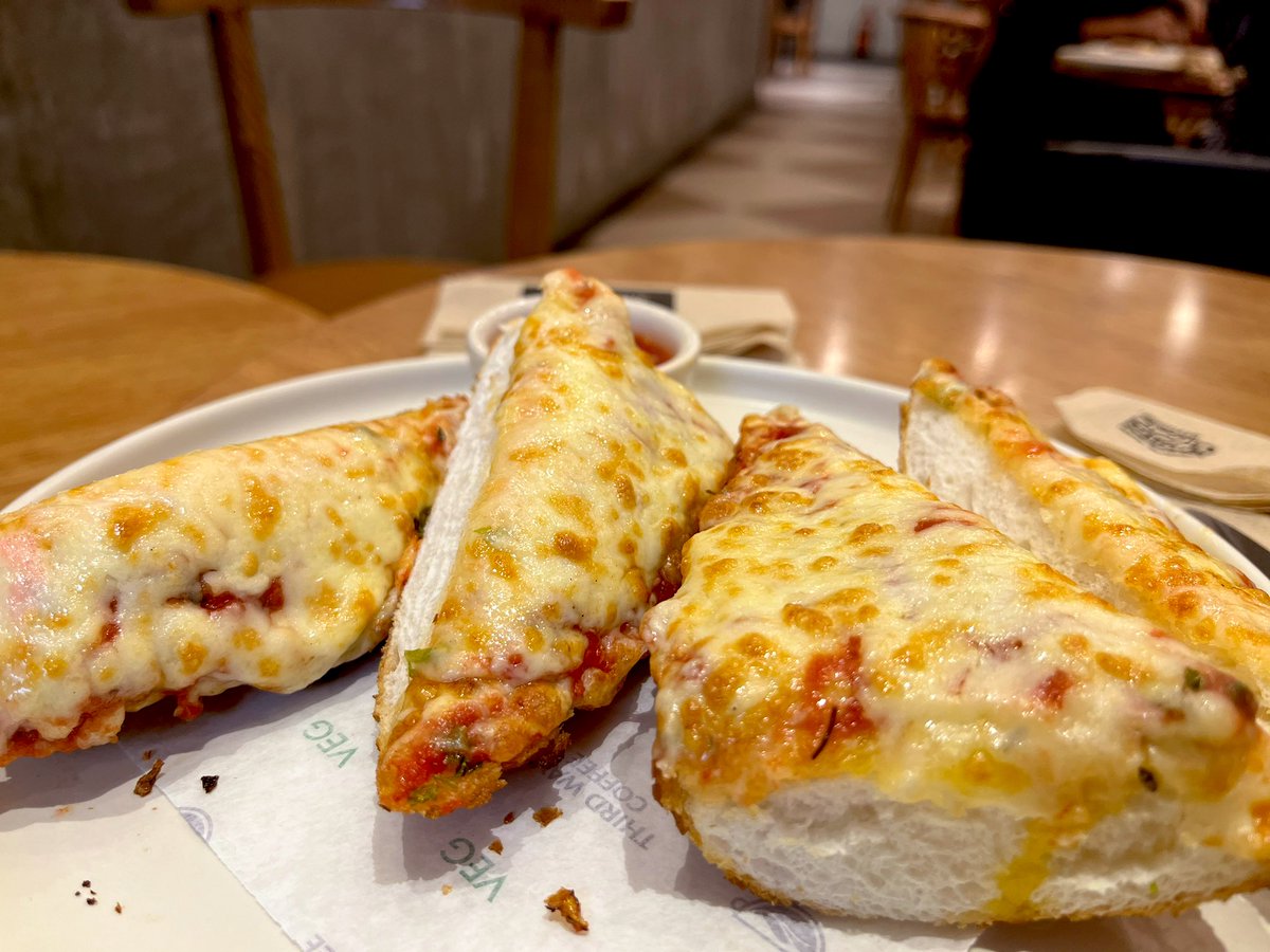AndeDursu's tweet photo. It’s Sunday, relax and enjoy!!
#SundayBrunch #ThirdWaveCafe https://t.co/7ZUkZu421D