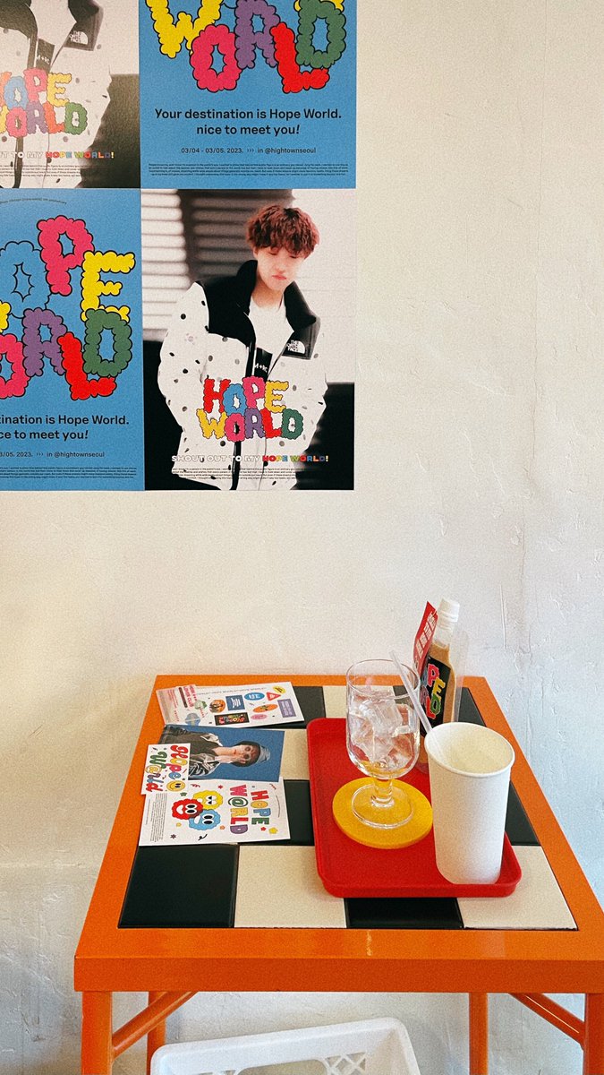 O_IlN_'s tweet photo. 누가봐도 홉월드맞다‼️
#h0pew0rldforJ https://t.co/c0G0qg5Vag