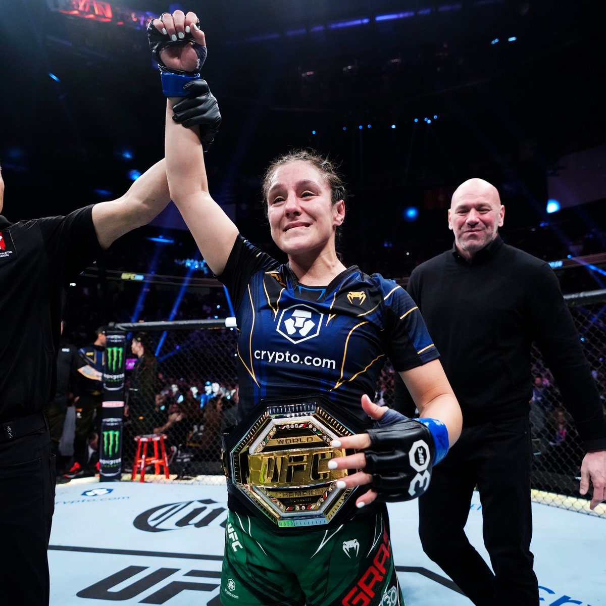 Shocked the world!

Our new flyweight champ did it in the biggest possible way 🏆🇲🇽 #UFC285