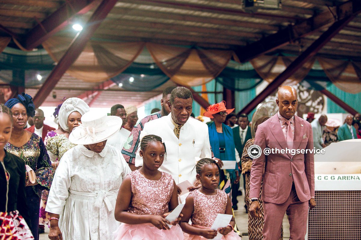 TheHGService's tweet image. Thanksgiving for our father-in-the-Lord and his family as we appreciate the Almighty God for the success of the program, the journey thus far, and the occasion of his birthday, which birthed the Holy Ghost Service.

Thanksgiving Service 
Special HGS 2023
#GodOfBreakthroughs