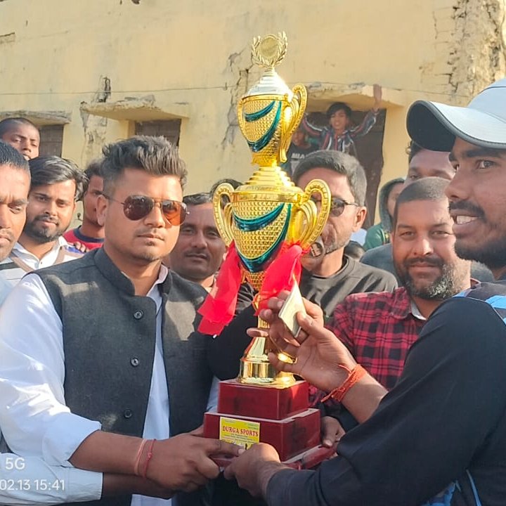T_Mahapanchayat's tweet photo. "संस्कार हीं व्यक्ति का आभूषण होता है, यह बाजार से खरीदा नहीं जा सकता" 

हमारे संस्थापक - पंडित प्रशांत पाठक 🙏 https://t.co/hyAGzGKrl1