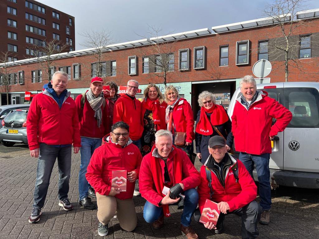 We gingen de straat weer op! 🌹

Op veel plekken in Noord-Holland waren we aanwezig: Hoorn, Schagen, Heerhugowaard, Alkmaar, Amsterdam en nog veel meer!