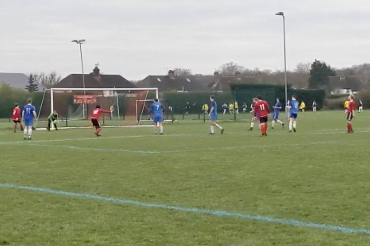 Clwb Pêl-Droed Cymry Llundain / LWAFC (@londonwelshafc) on Twitter photo Buddugoliaeth ardderchog oddi cartre i’r tîm cynta ddoe, 2-3 yn erbyn <a href="/Old_Wokes_FC/">Old Wokingians FC</a>, i gadw ni yn y drydydd safle yn y gyngrhair.
Great away win for our 1sts yesterday, 2-3 against Wokingians. Goals from Jack Cole, Lance Digby and Ray Robertson.
Come on you Welsh! 🏴 Buddugoliaeth ardderchog oddi cartre i’r tîm cynta ddoe, 2-3 yn erbyn <a href="/Old_Wokes_FC/">Old Wokingians FC</a>, i gadw ni yn y drydydd safle yn y gyngrhair.
Great away win for our 1sts yesterday, 2-3 against Wokingians. Goals from Jack Cole, Lance Digby and Ray Robertson.
Come on you Welsh! 🏴