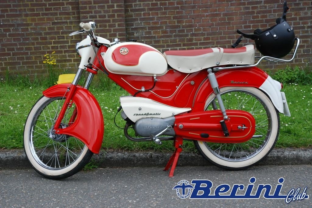 NieuweSolex's tweet photo. @wimdaniels De roemruchte 'Italiaanse' Rotterdamse bromfiets, #Berini. Van Bertus, Rinus en Nico. https://t.co/tc9NTsFaYJ