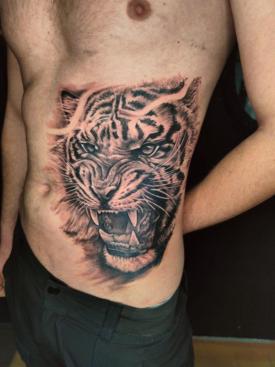 degar_studio's tweet photo. Tattoo #degar ✅✅✅#degartattoostudio #degarart #tattooart #tattooarmenia #tattooink #ink #art #tattoodegar https://t.co/dQzPBdABz5