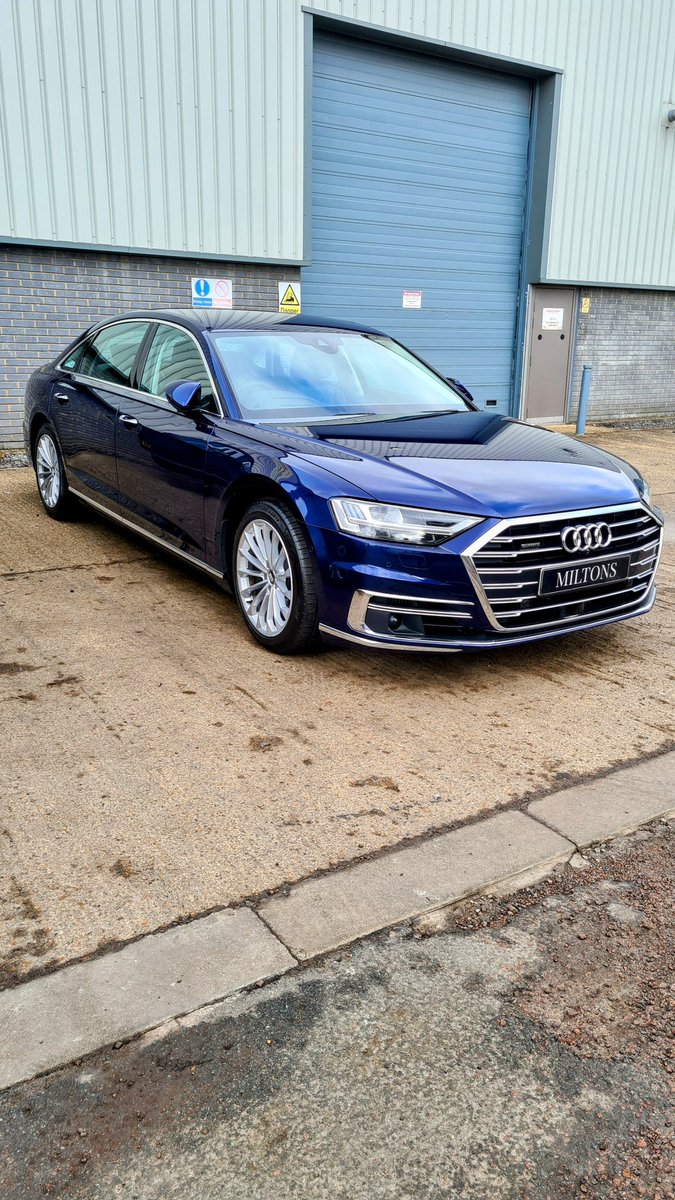 MiltonsMK's tweet photo. Turning back time on what was a tired looking Audi A8.

➡️ Miltons Detailing
📍 Milton Keynes
♾️ @infinity_wax Accredited 
📞 01908 477075
🌐 https://t.co/u7vT3buPdA

#cardetailing #miltonsdetailing #audi #audia8 #miltonkeynes #cars https://t.co/YvWXLv9KrV