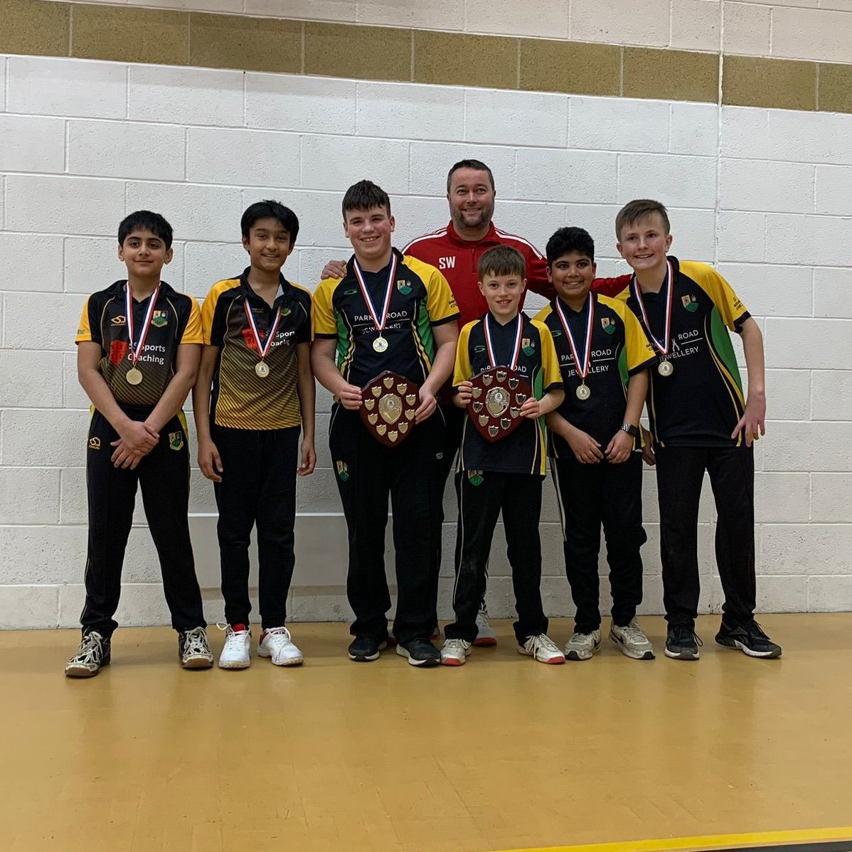 Steelbacks In The Community (@steelbacksitc) on Twitter photo What a way to end our fantastic Junior Indoor Leagues!
The 3 County Finals were played over the last week for U12s, U14s and U16s
Congratulations to our winners;
<a href="/StonyCC/">Stony Stratford CC</a> β Under 12s
<a href="/KT_CC/">Kettering Town CC</a> β Under 14s
<a href="/NptonSaintsCC/">Northampton Saints Cricket Club</a> - Under 16s
Roll on the outdoor cricket season! π What a way to end our fantastic Junior Indoor Leagues!
The 3 County Finals were played over the last week for U12s, U14s and U16s
Congratulations to our winners;
<a href="/StonyCC/">Stony Stratford CC</a> β Under 12s
<a href="/KT_CC/">Kettering Town CC</a> β Under 14s
<a href="/NptonSaintsCC/">Northampton Saints Cricket Club</a> - Under 16s
Roll on the outdoor cricket season! π