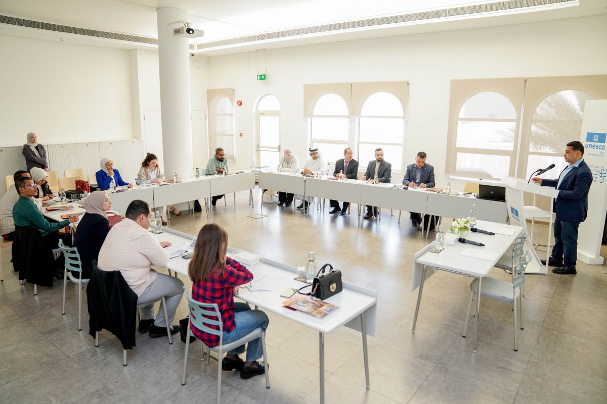 افتتحت مديرة المركز الإقليمي العربي للتراث العالمي الدكتورة هبة عبد العزيز، ورشة العمل المناخي للتراث العالمي: الورشة المتقدمة حول إدارة المخاطر في مواقع التراث العالمي في منطقة الدول العربية يوم الأحد الموافق 5 مارس 2023، وذلك في مقر المركز بالمنامة، مملكة البحرين.