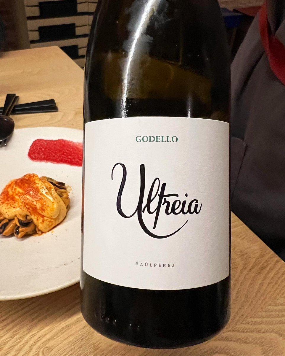 <a href="/xeito1920/">Xeito1920</a> está en un característico bajo abovedado de ladrillo visto (antigua carbonera) en donde la cocina integrada en el comedor es lo primero que encuentras. En carta, aparentemente sencilla, prima el producto de temporada y unos platos de cocina casera gallega actualizada.