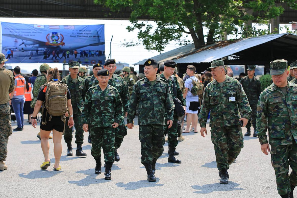 CobraGoldRTARF's tweet photo. การฝึกอพยพพลเรือนออกจากพื้นที่ขัดแย้ง (NEO/RJNO) ในการฝึกคอบร้าโกลด์ 2023 ณ ฝูงบิน 203 กองการบินทหารเรือ กองเรือยุทธการ อำเภอบ้านฉาง จังหวัดระยอง https://t.co/TNkfM3AFYe
