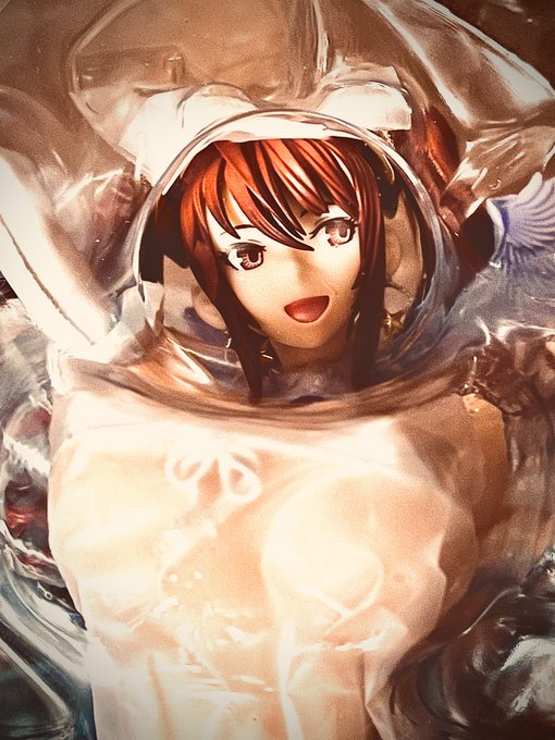 四人の最後の一人が届いた、、はよ仕事終わらせて並べるんや、、 